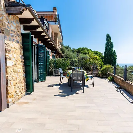 Terrazzo Panoramica By Interhome דירה אימפריה
